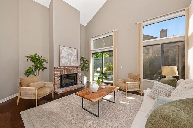 401 Bremerton Ct, Roseville, CA 95661