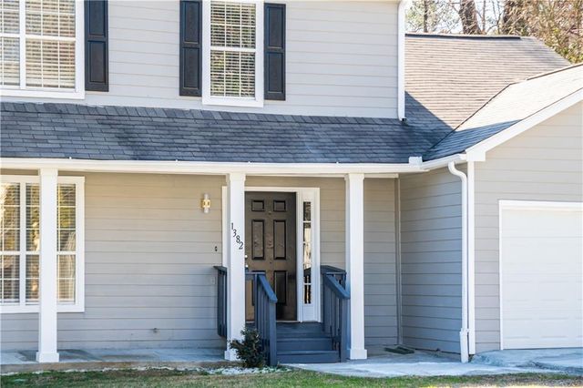 1382 Stoneleigh Way, Stone Mountain, GA 30088