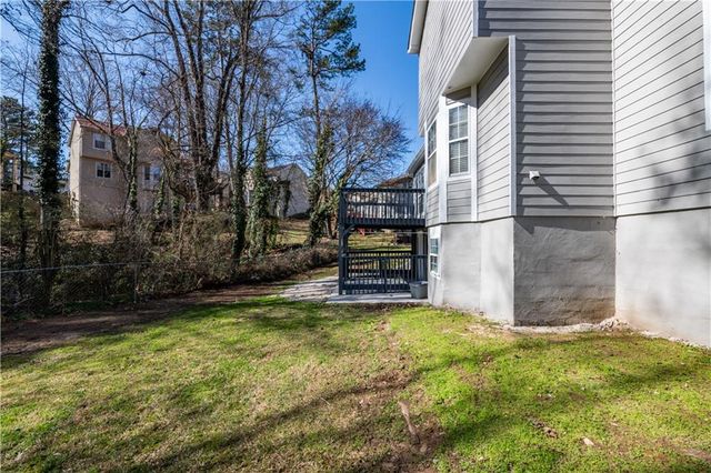 1382 Stoneleigh Way, Stone Mountain, GA 30088