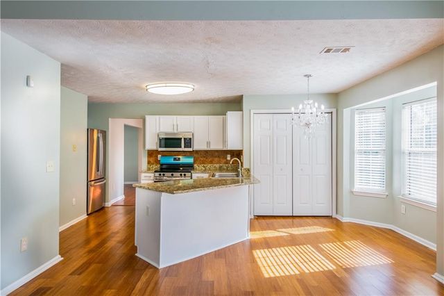 1382 Stoneleigh Way, Stone Mountain, GA 30088