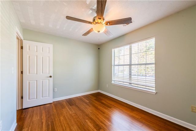 1382 Stoneleigh Way, Stone Mountain, GA 30088