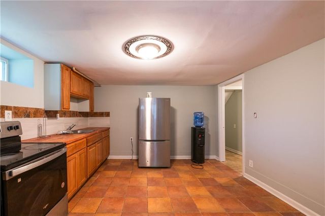 1382 Stoneleigh Way, Stone Mountain, GA 30088