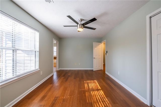 1382 Stoneleigh Way, Stone Mountain, GA 30088