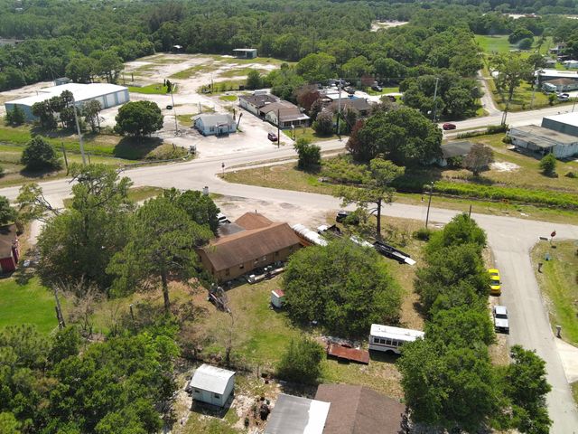 902 Angle Road, Fort Pierce, FL 34947