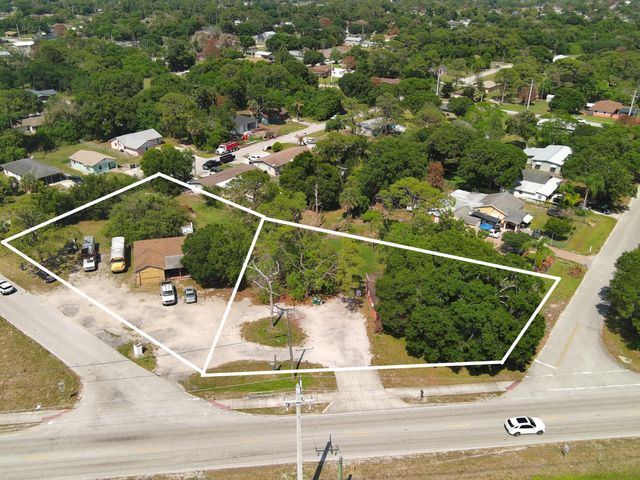 902 Angle Road, Fort Pierce, FL 34947