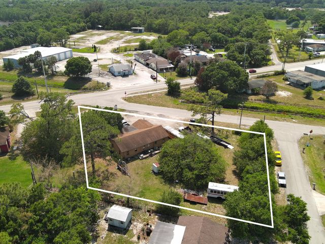 902 Angle Road, Fort Pierce, FL 34947