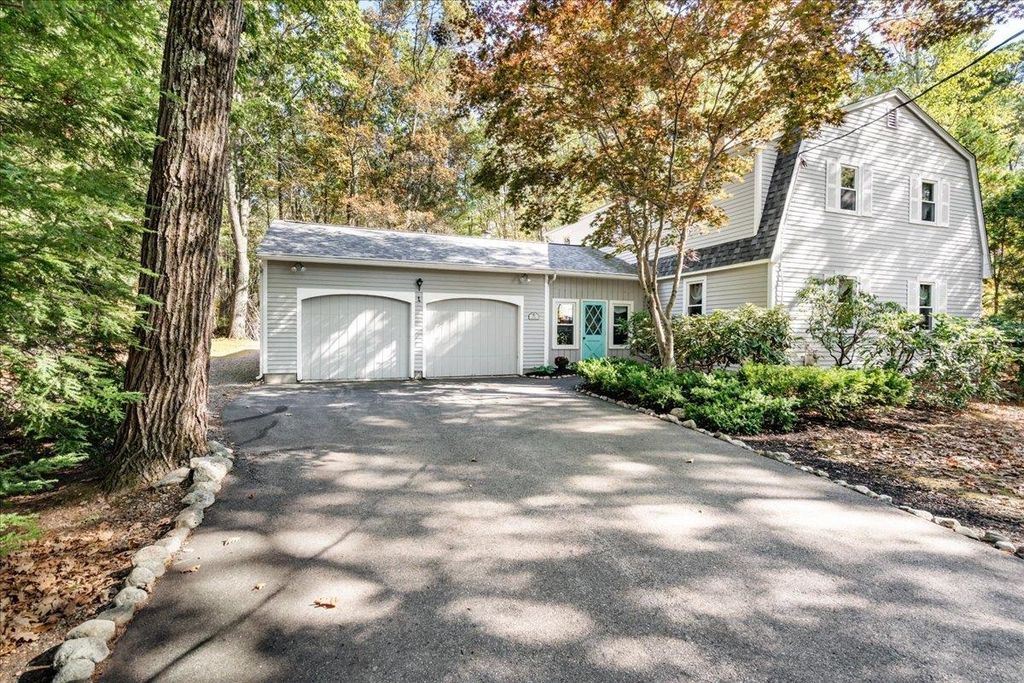 116 Lille Road, Nashua, NH 03062