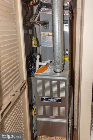 401-405 S HIGH ST, Baltimore, MD 21202