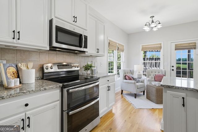 7165 Creek Ridge Drive, Gainesville, GA 30506