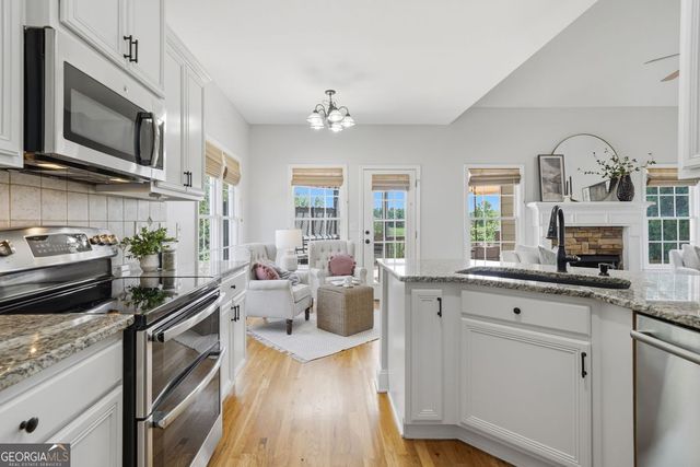 7165 Creek Ridge Drive, Gainesville, GA 30506