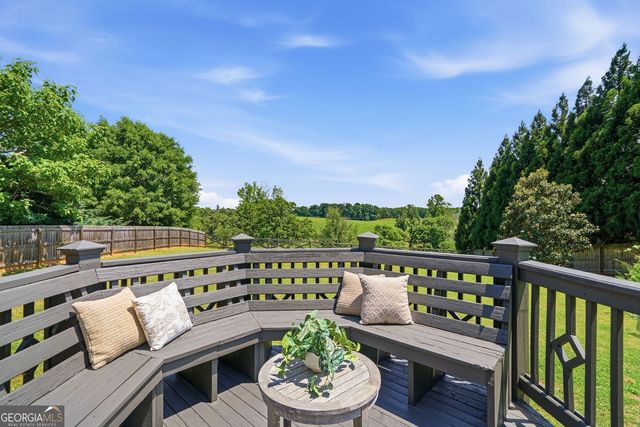 7165 Creek Ridge Drive, Gainesville, GA 30506