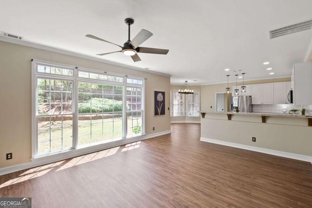 555 Rose Border Drive, Roswell, GA 30075