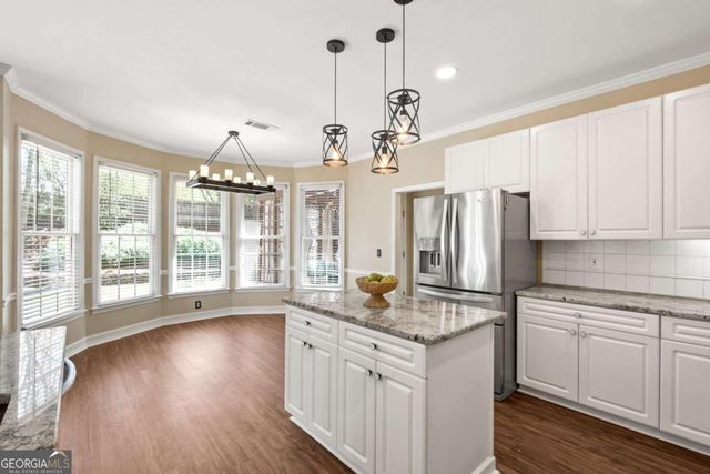 555 Rose Border Drive, Roswell, GA 30075