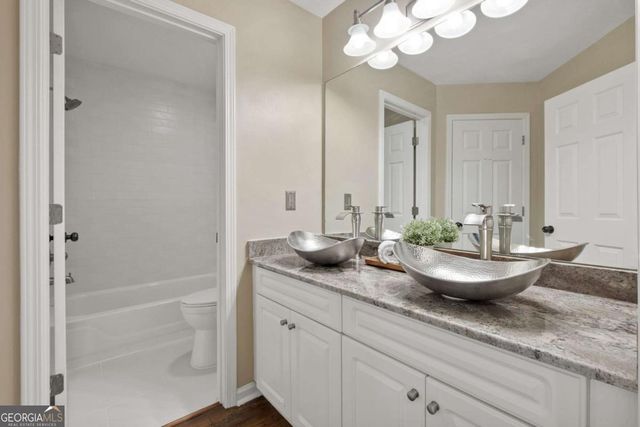 555 Rose Border Drive, Roswell, GA 30075