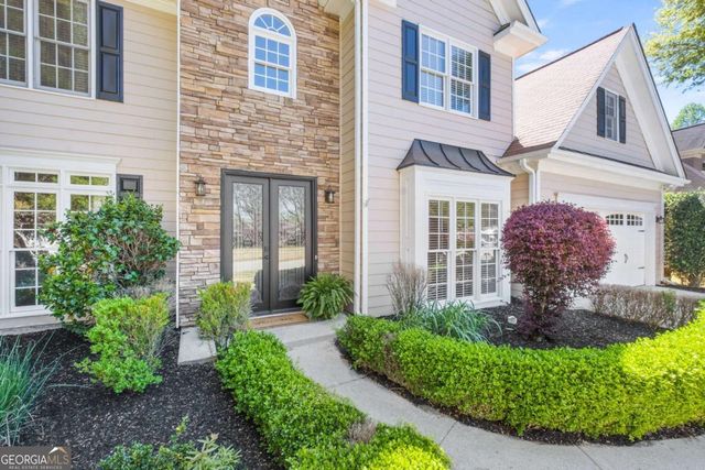 555 Rose Border Drive, Roswell, GA 30075