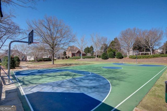 555 Rose Border Drive, Roswell, GA 30075