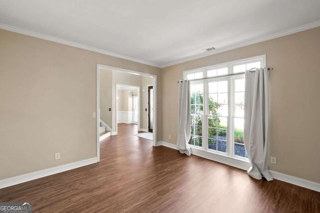 555 Rose Border Drive, Roswell, GA 30075