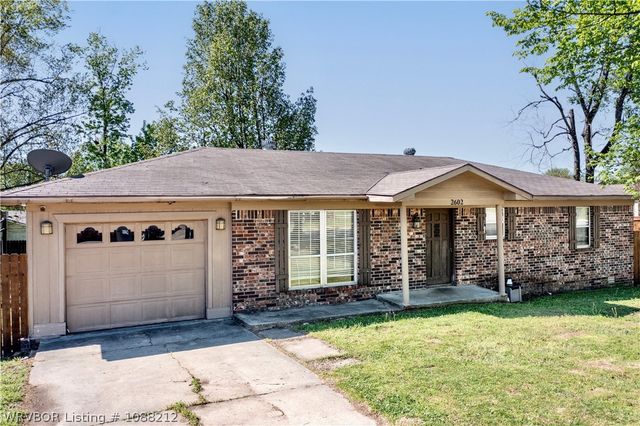 2602 Phillips Drive, Van Buren, AR 72956