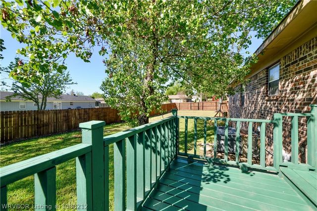 2602 Phillips Drive, Van Buren, AR 72956