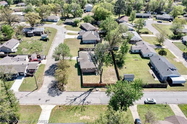 2602 Phillips Drive, Van Buren, AR 72956