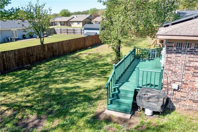 2602 Phillips Drive, Van Buren, AR 72956