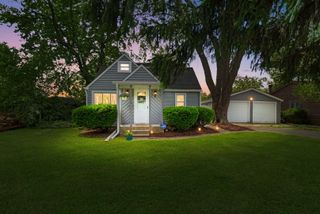 7507 Cedar Drive, Wonder Lake, IL 60097