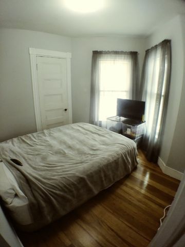 74 Sydney 2, Boston, MA 02125