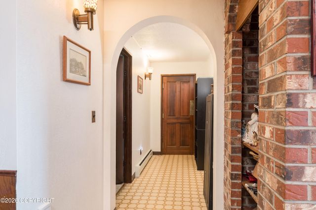 10563 Collins Ct Road, Ketchikan, AK 99901