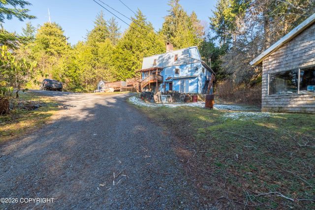 10563 Collins Ct Road, Ketchikan, AK 99901