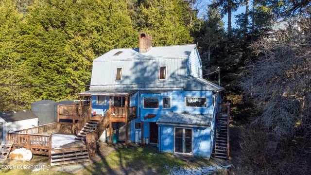 10563 Collins Ct Road, Ketchikan, AK 99901