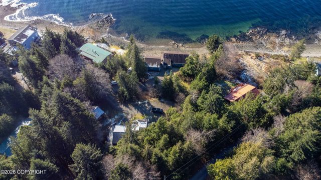 10563 Collins Ct Road, Ketchikan, AK 99901