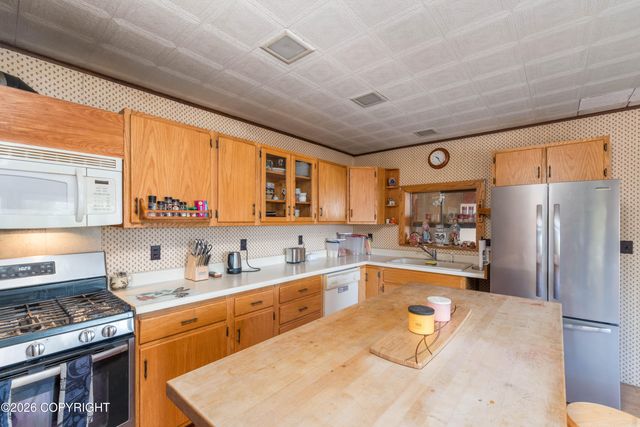 10563 Collins Ct Road, Ketchikan, AK 99901