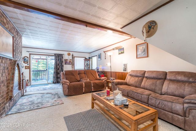 10563 Collins Ct Road, Ketchikan, AK 99901