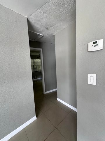 2431 NE 10TH Avenue NE, Pompano Beach, FL 33064