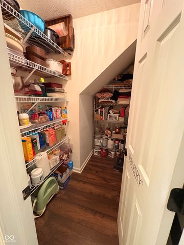 7356 Oakview Drive, Avon, IN 46123