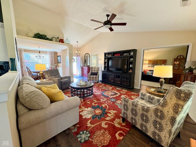 7356 Oakview Drive, Avon, IN 46123