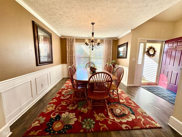 7356 Oakview Drive, Avon, IN 46123