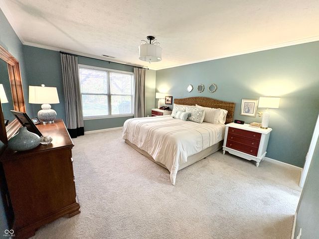 7356 Oakview Drive, Avon, IN 46123