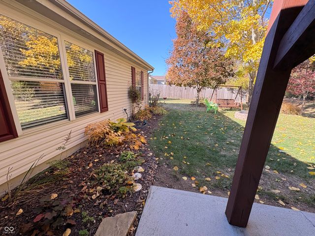 7356 Oakview Drive, Avon, IN 46123