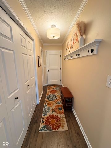 7356 Oakview Drive, Avon, IN 46123