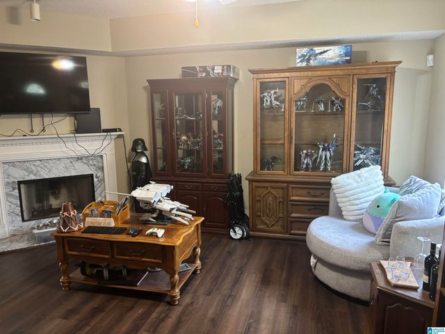 1945 LIVE OAK TRACE, Birmingham, AL 35235