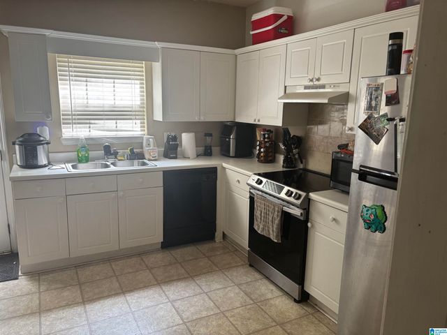 1945 LIVE OAK TRACE, Birmingham, AL 35235