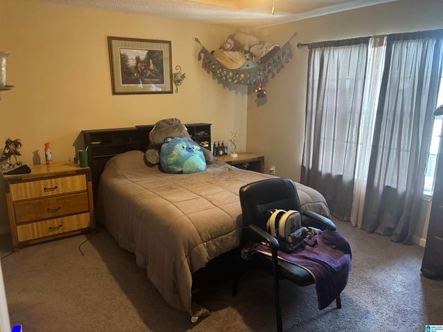 1945 LIVE OAK TRACE, Birmingham, AL 35235