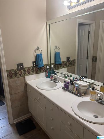 1945 LIVE OAK TRACE, Birmingham, AL 35235