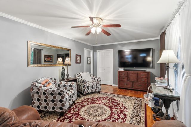 902 Dennis Avenue, Jasper, TN 37347