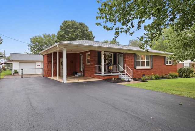 902 Dennis Avenue, Jasper, TN 37347
