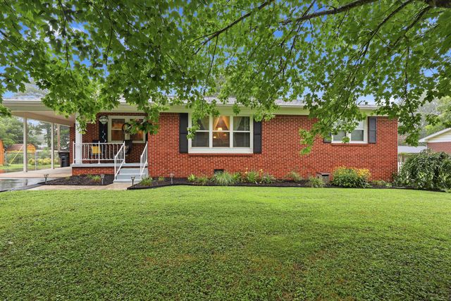 902 Dennis Avenue, Jasper, TN 37347