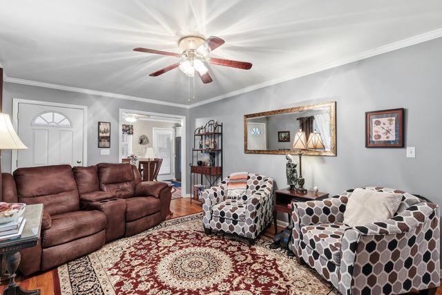 902 Dennis Avenue, Jasper, TN 37347