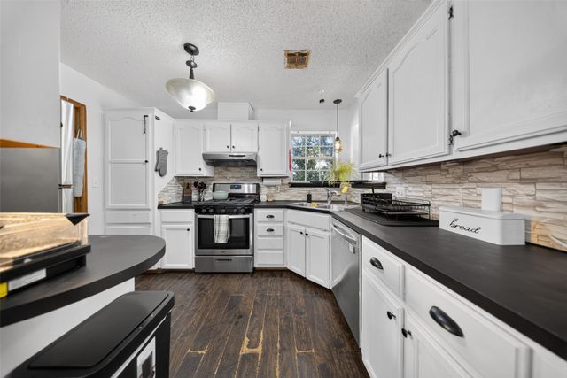 711 S Hominy Place, Skiatook, OK 74070