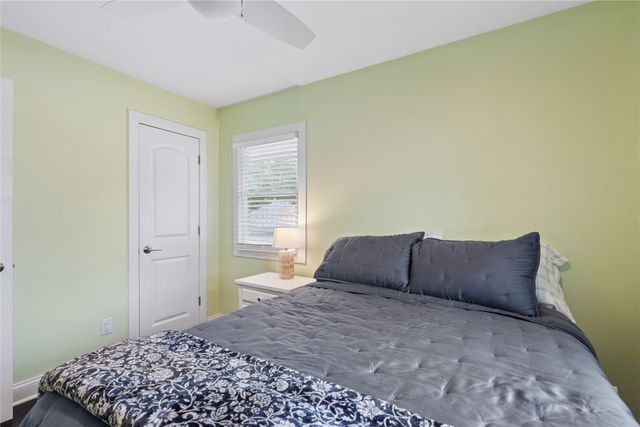 722 E Diehl Avenue, Des Moines, IA 50315